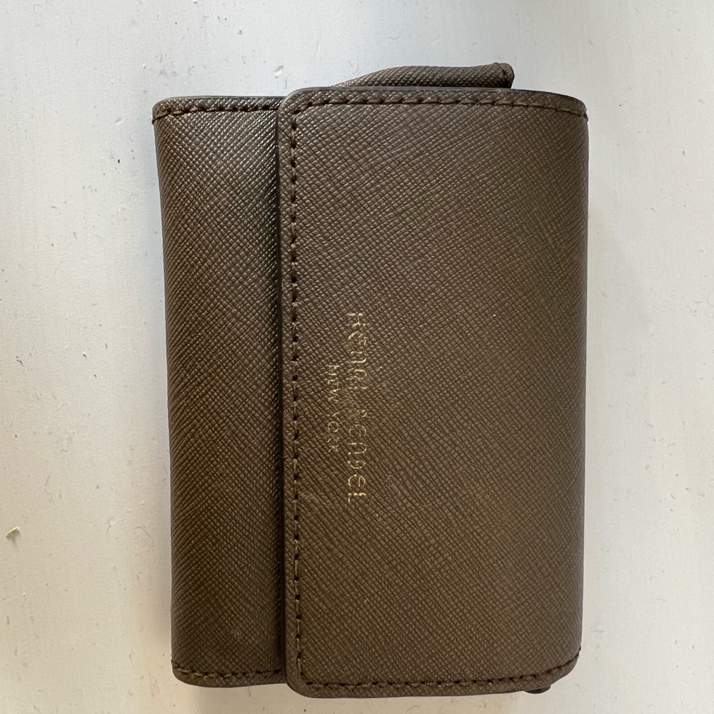 Henri Bendel Wallet